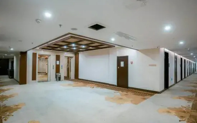 Mount Sanqing Tianlun International Hotel
