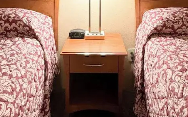 Young's Motel