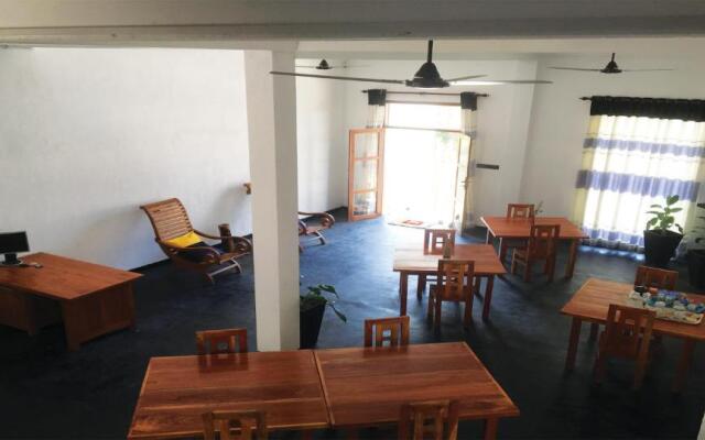 Surfing Sea Hiriketiya 3 Bed Room Entire Villa