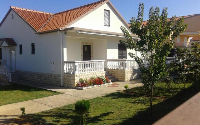 Apartment Mirjana