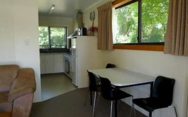 Willaway Motel Apartments