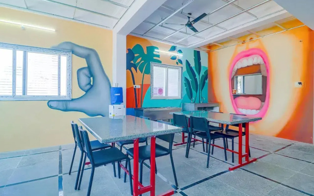 FabHotel Broholic Suites I