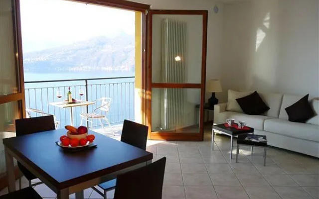 Vista d'Oro Ulivo Apt. 7