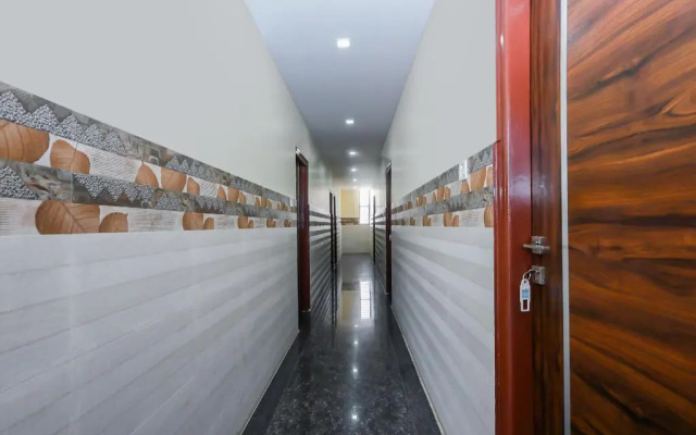Surabhi Comforts by OYO Rooms