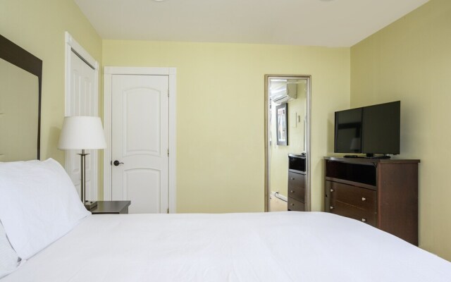 1ivd103j 1 Bedroom Hotel Room