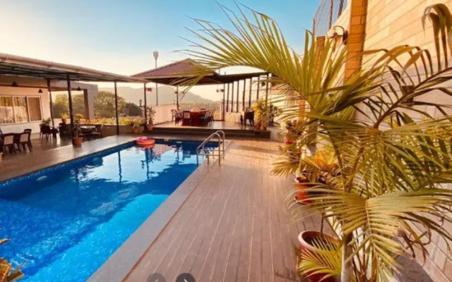 7BHK VILLA with Wonderful View and Good Food
