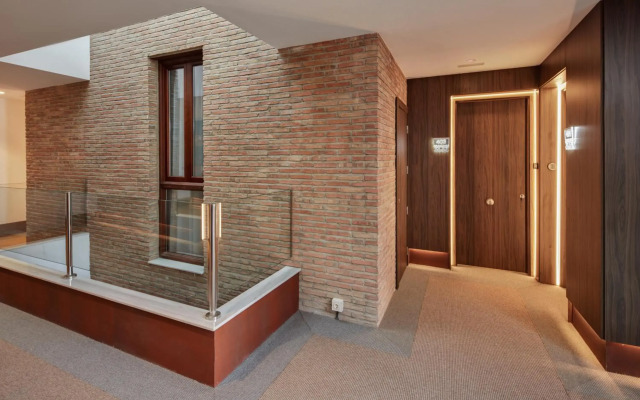 Sercotel Granada Suites