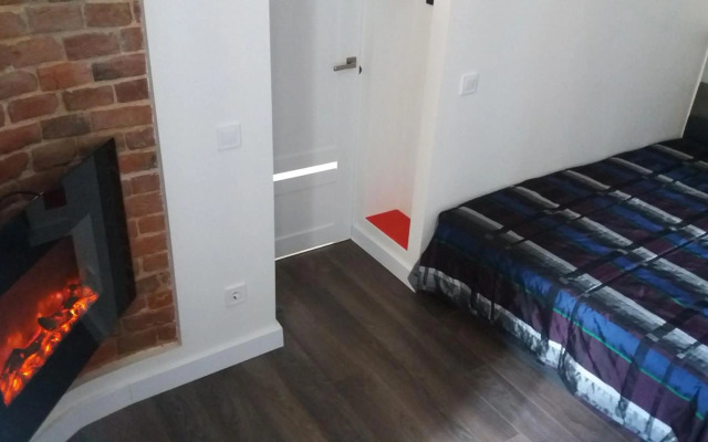 Apartment with fireplace