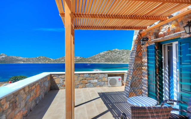 Aqua Petra Hotel