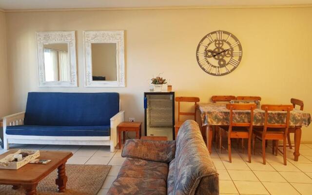 Point Village Accommodation - Ocean Two 12