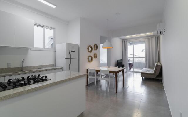 Apto c/ churrasq a 300m da praia em Floripa RES201