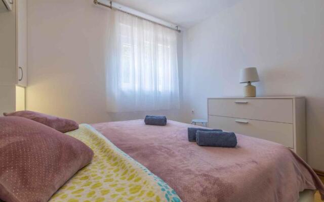 Apartment in Selce 39426