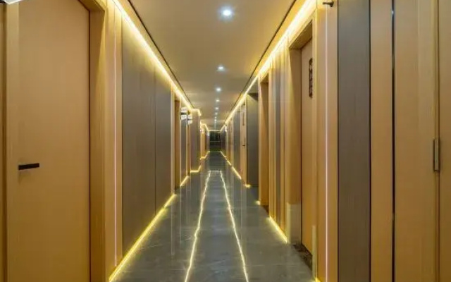Jiangfeng E-sports Hotel