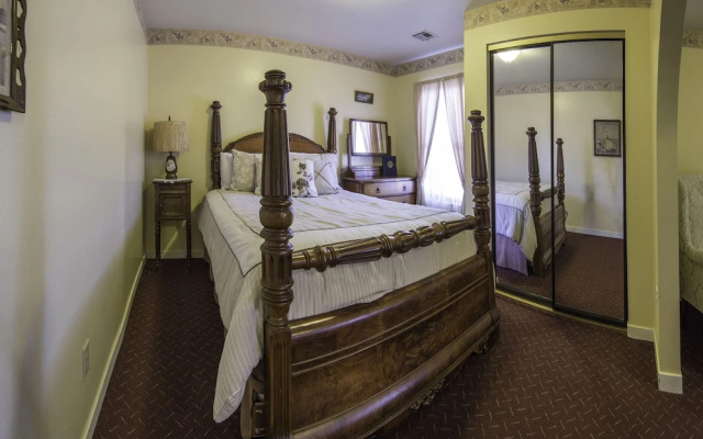 Historic Cary House Hotel