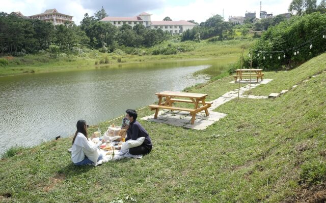 Vi-la Homestay Café