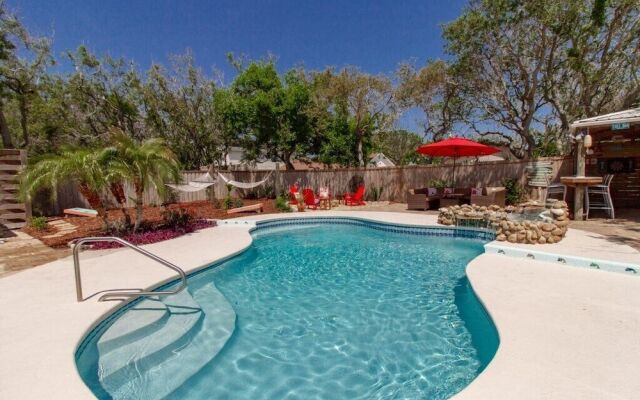 Island Oasis 5 Bedroom Home