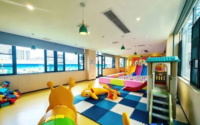 Evergreen Hotel No. 1 – Entertainment – Wuhan