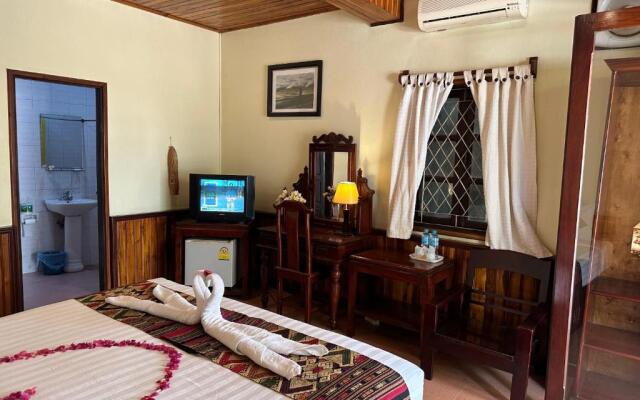 Villa Alounsavath Mekong Riverside