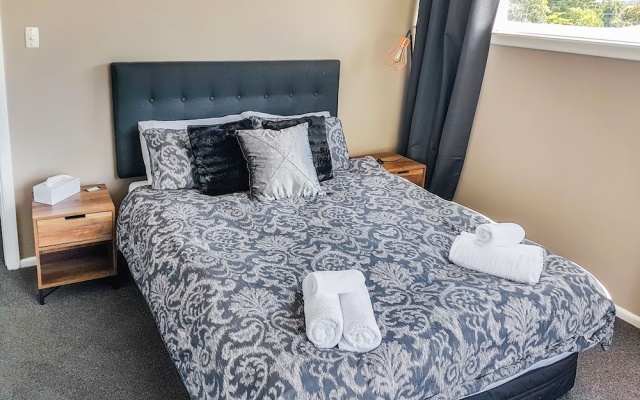 Outdoor Living in Christchurch – Guest Rooms – Christchurch