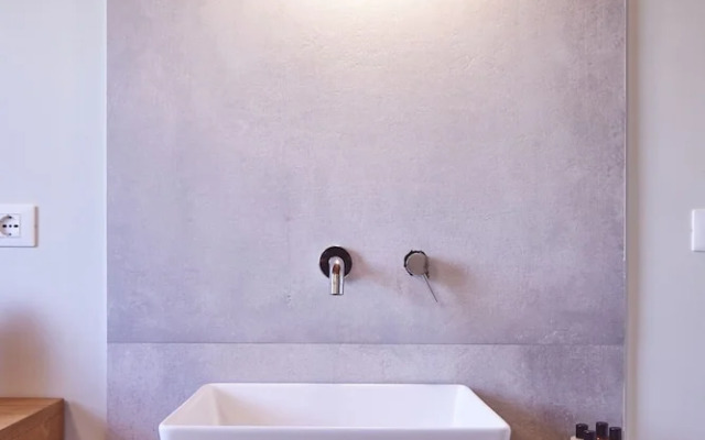 AQVAE Unconventional Country House