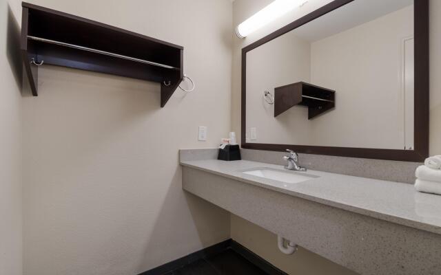 Red Roof Inn Houston – Spring North