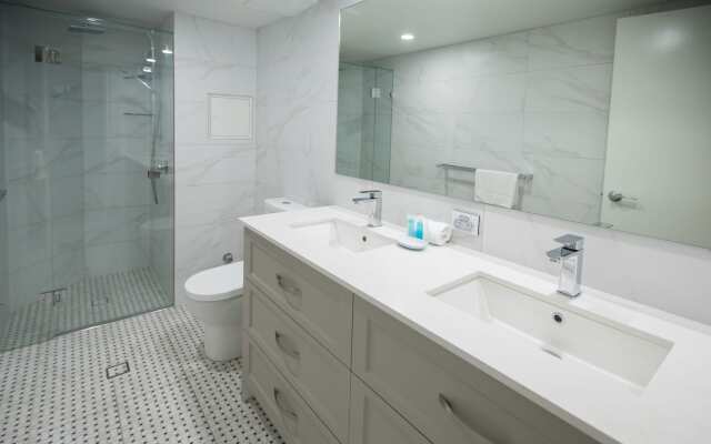 Miami Beachside Holiday Apartments