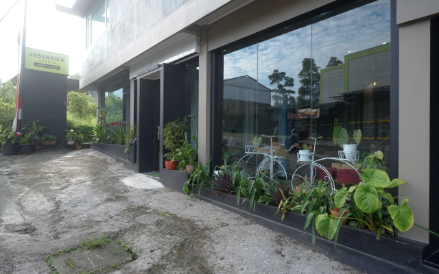 Urbanview Hotel Umbrella Dieng by RedDoorz