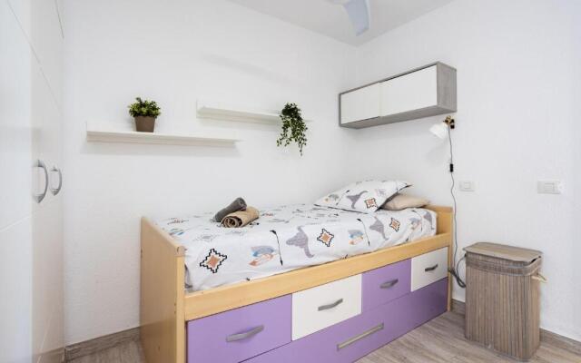 102 GIGANTES Oasis Deluxe by Sunkeyrents