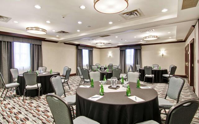 Homewood Suites by Hilton Toronto/Oakville