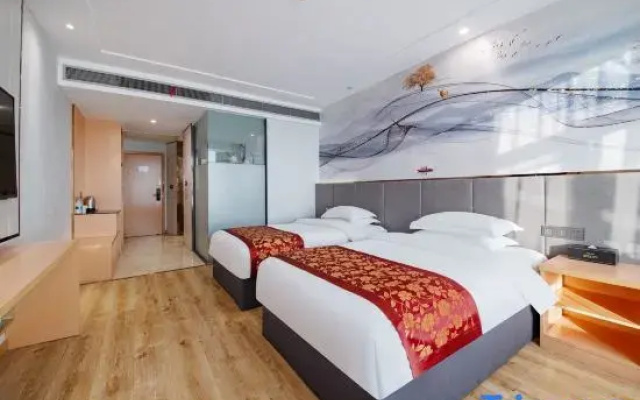 Orange  Hotel