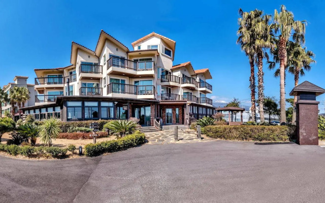 T Island Resort
