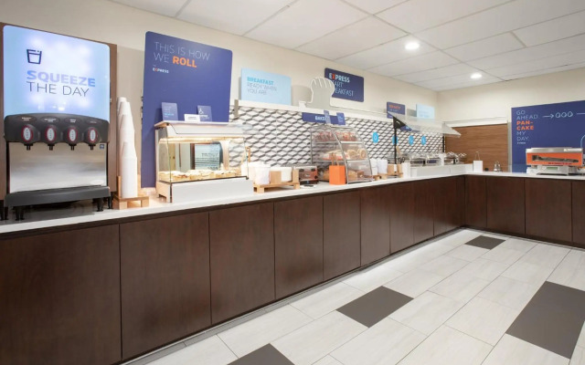 Holiday Inn Express & Suites Tucson by IHG