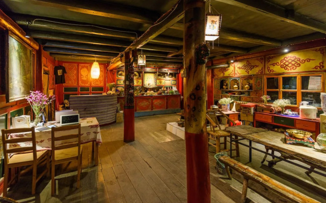Ando Tibetan Inn