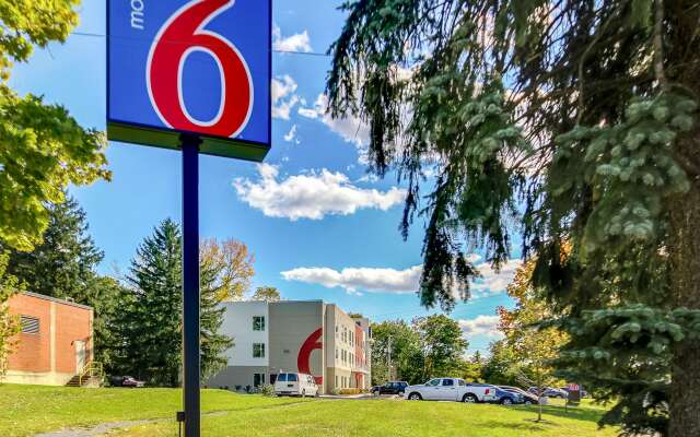 Motel 6 Allentown, PA