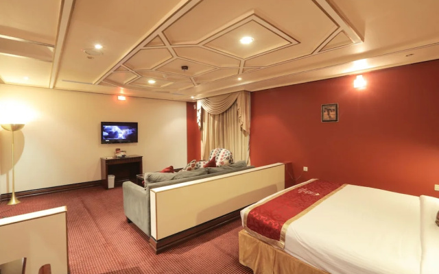 Mansour Grand Hotel