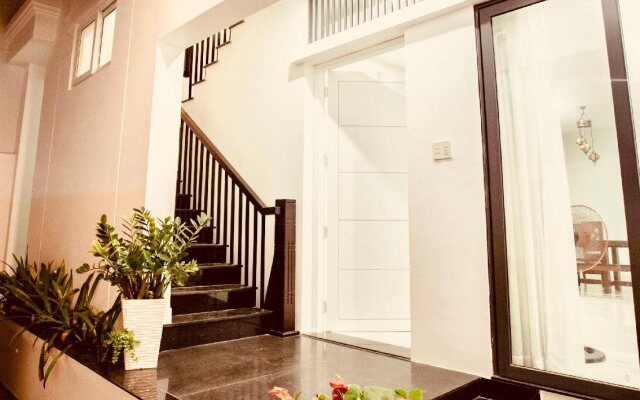 Moonlight House & Apartment Nha Trang