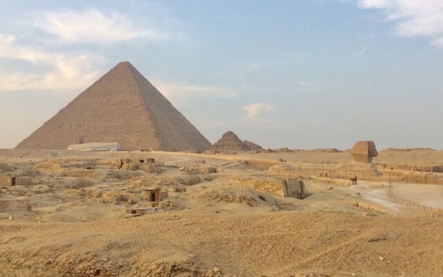 Giza Pyramids View Guest House