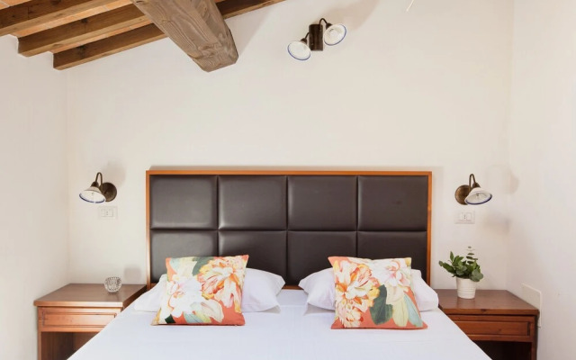 Residence con piscina a Vada A.C WIFI