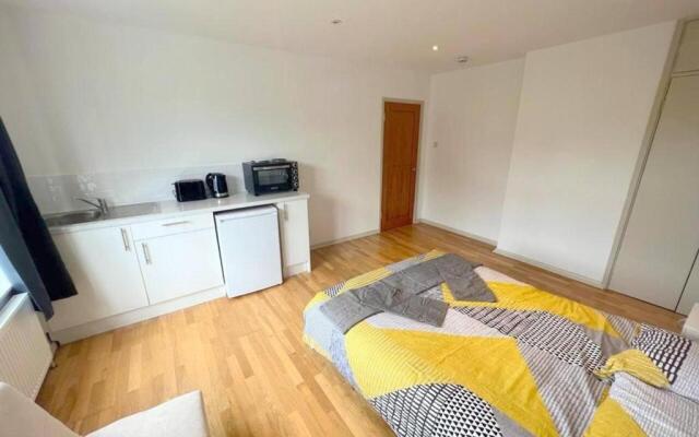 Large Triple Studio in South London - Sutton