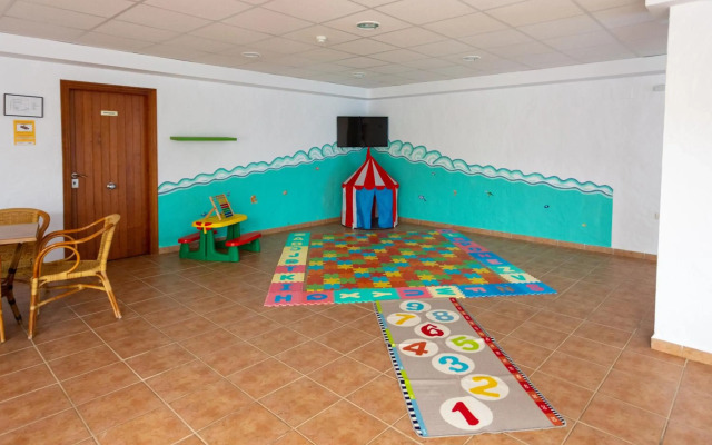 Hotel Oasis Atalaya