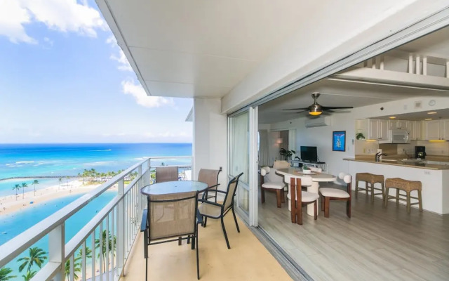 Two Bedroom Condo Overlooking Ala Wai Boat Harbor by RedAwning
