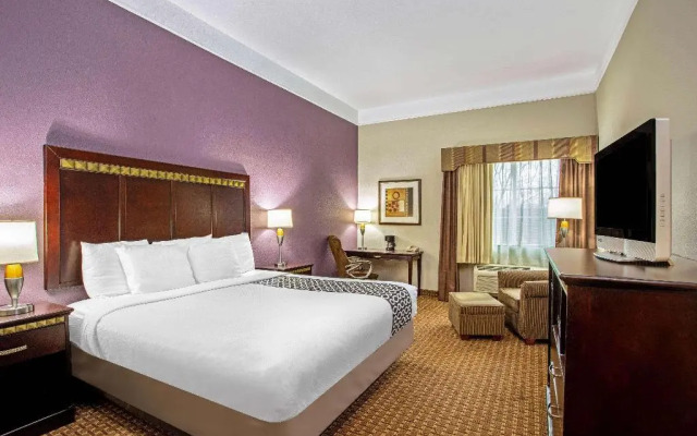 La Quinta Inn & Suites Cleburne