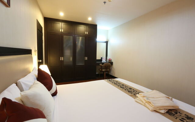 J - Town Serviced Apartments