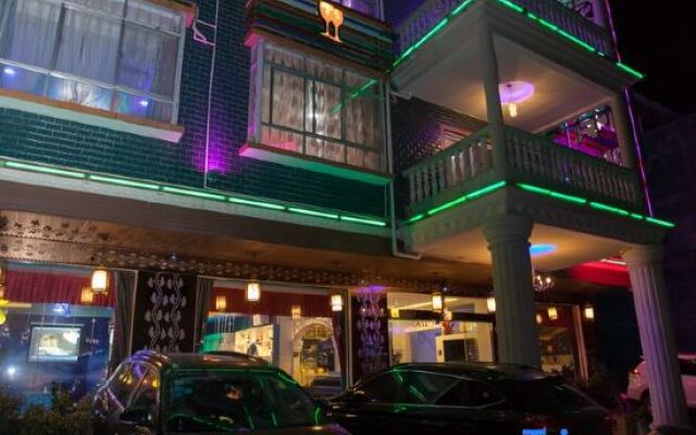 Aichao Qingqing Love Theme Inn