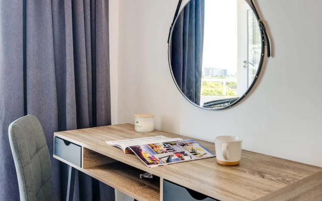 Central Elegant Holiday Rental Between the Points