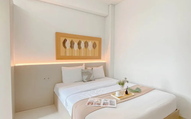 Homey And Tranquil 2Br Apartment Transpark Cibubur