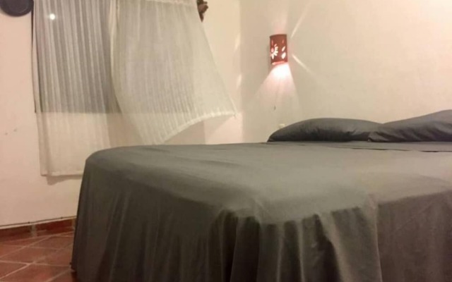 Moon Super Location 5th Avenue