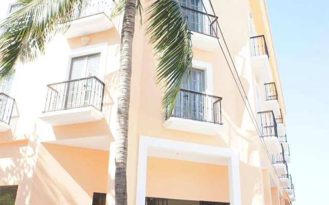 Hotel Los Itzaes by 5th av