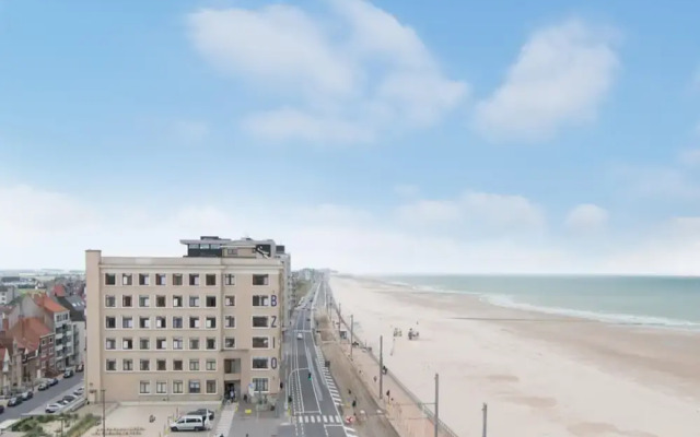 Apartment With sea View Near Raversijde