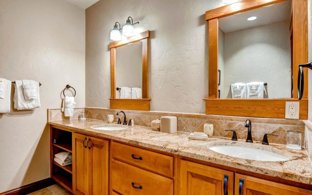 White Cloud Home #487